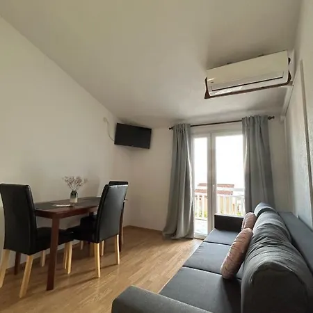 The Blue House Apartman