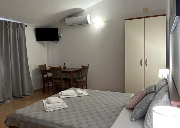 The Blue House Appartement Gradac (Split-Dalmatia)